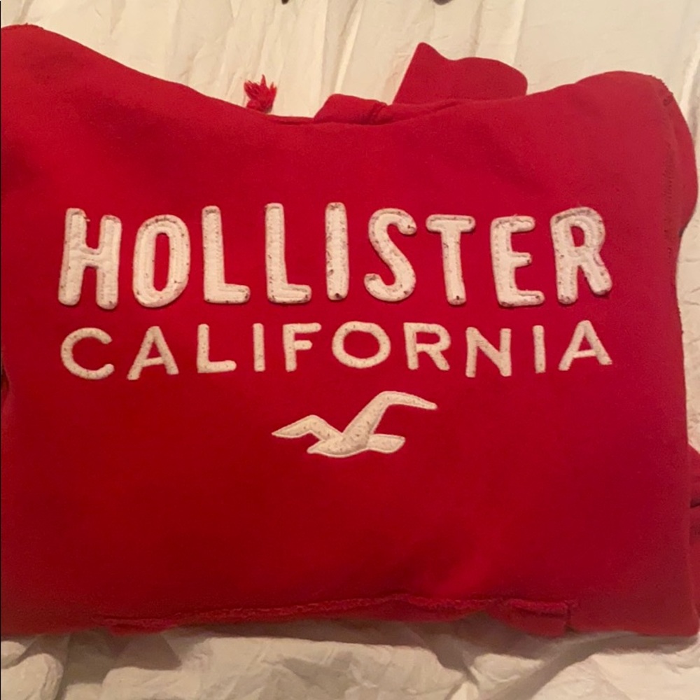 red hollister hoodie